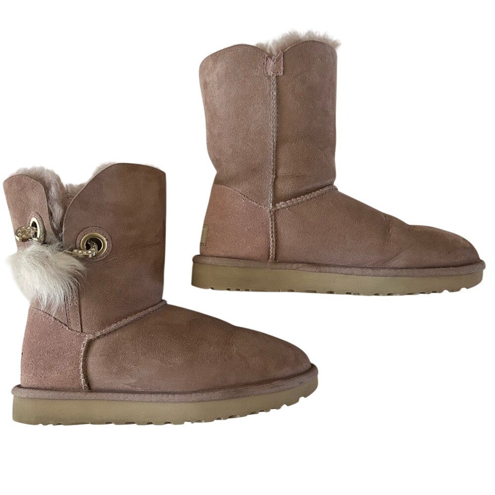 UGG  Irina Boot with Swarovski crystals Pin Closure in Dusk Blush Pink size 7